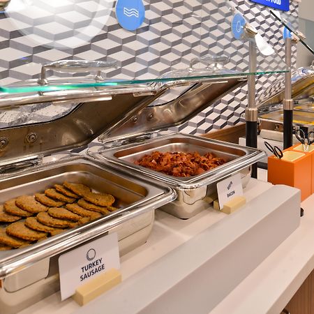 Holiday Inn Express & Suites Platteville By Ihg Bagian luar foto