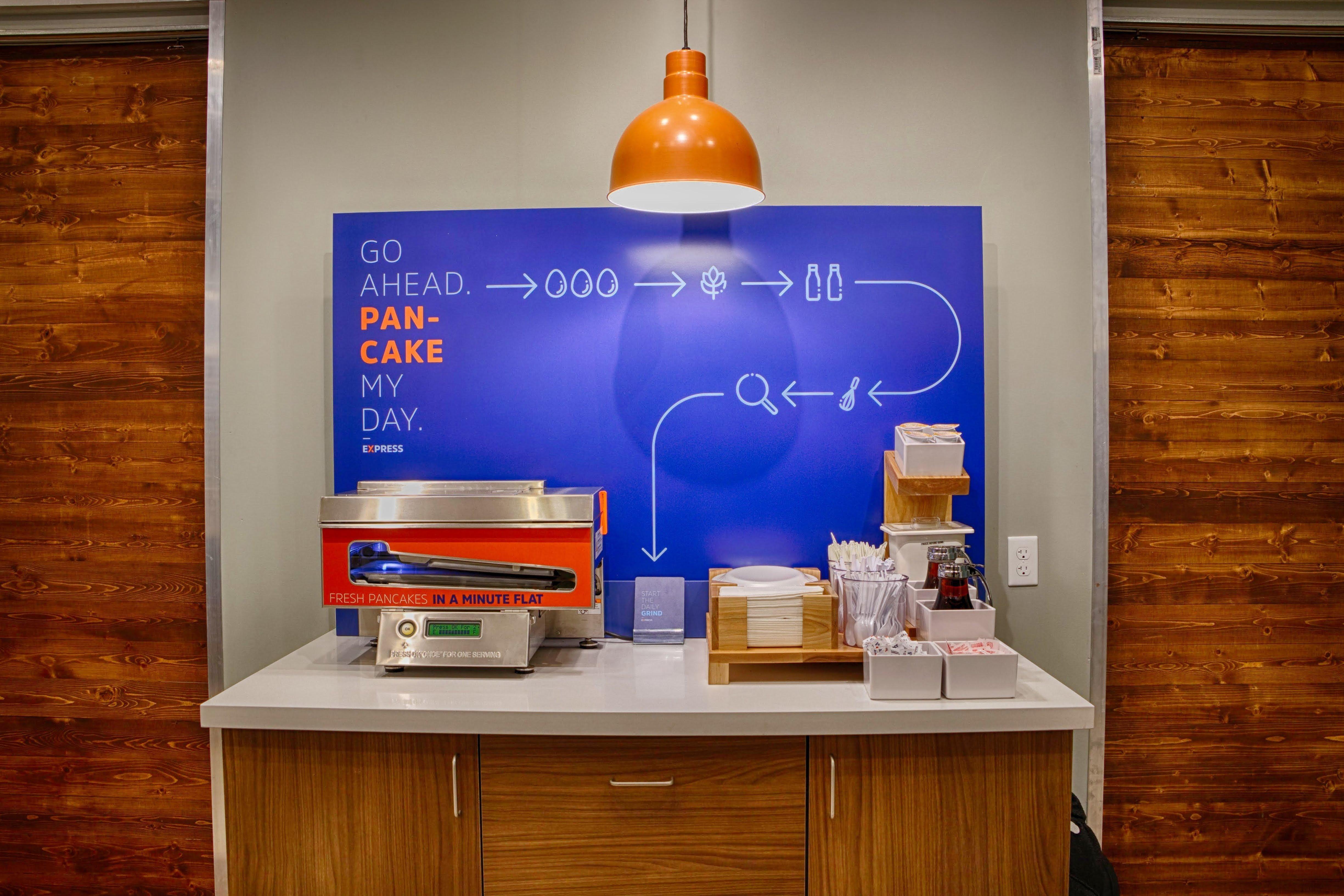 Holiday Inn Express & Suites Platteville By Ihg Bagian luar foto