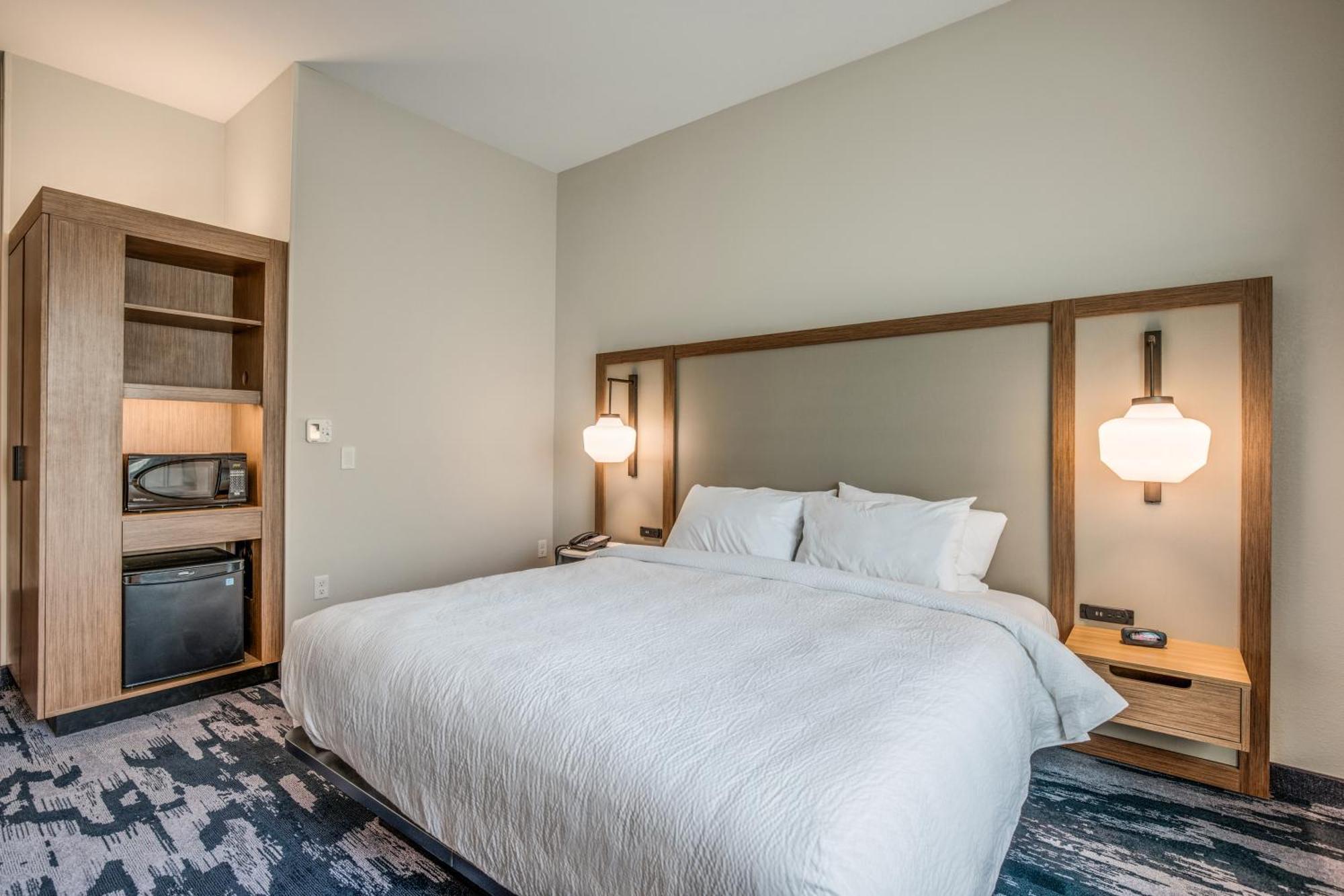 Holiday Inn Express & Suites Platteville By Ihg Bagian luar foto