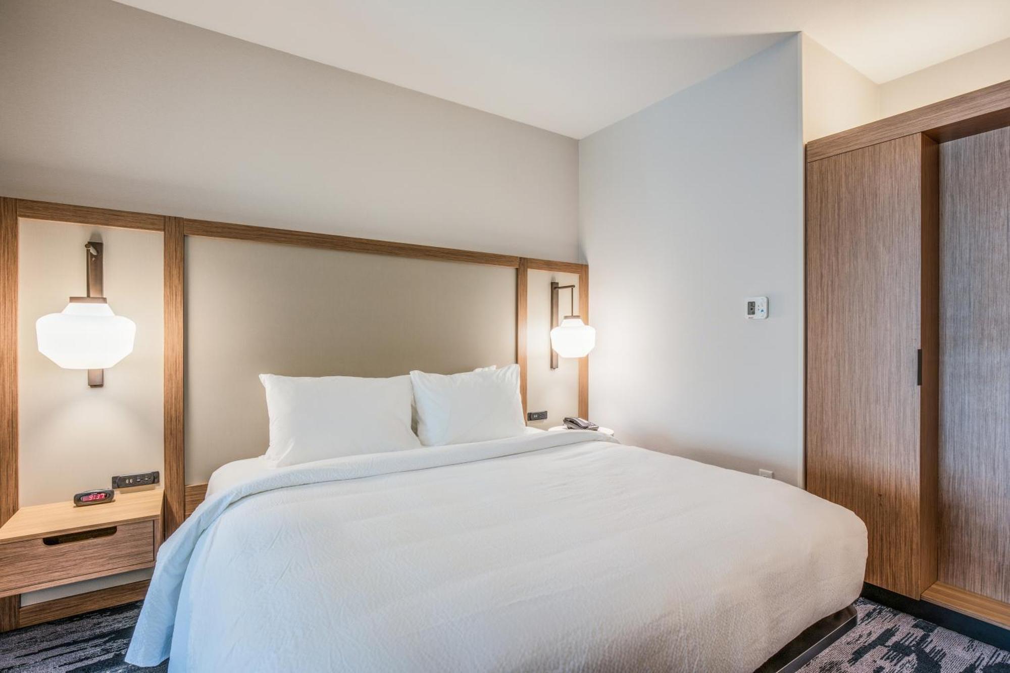 Holiday Inn Express & Suites Platteville By Ihg Bagian luar foto
