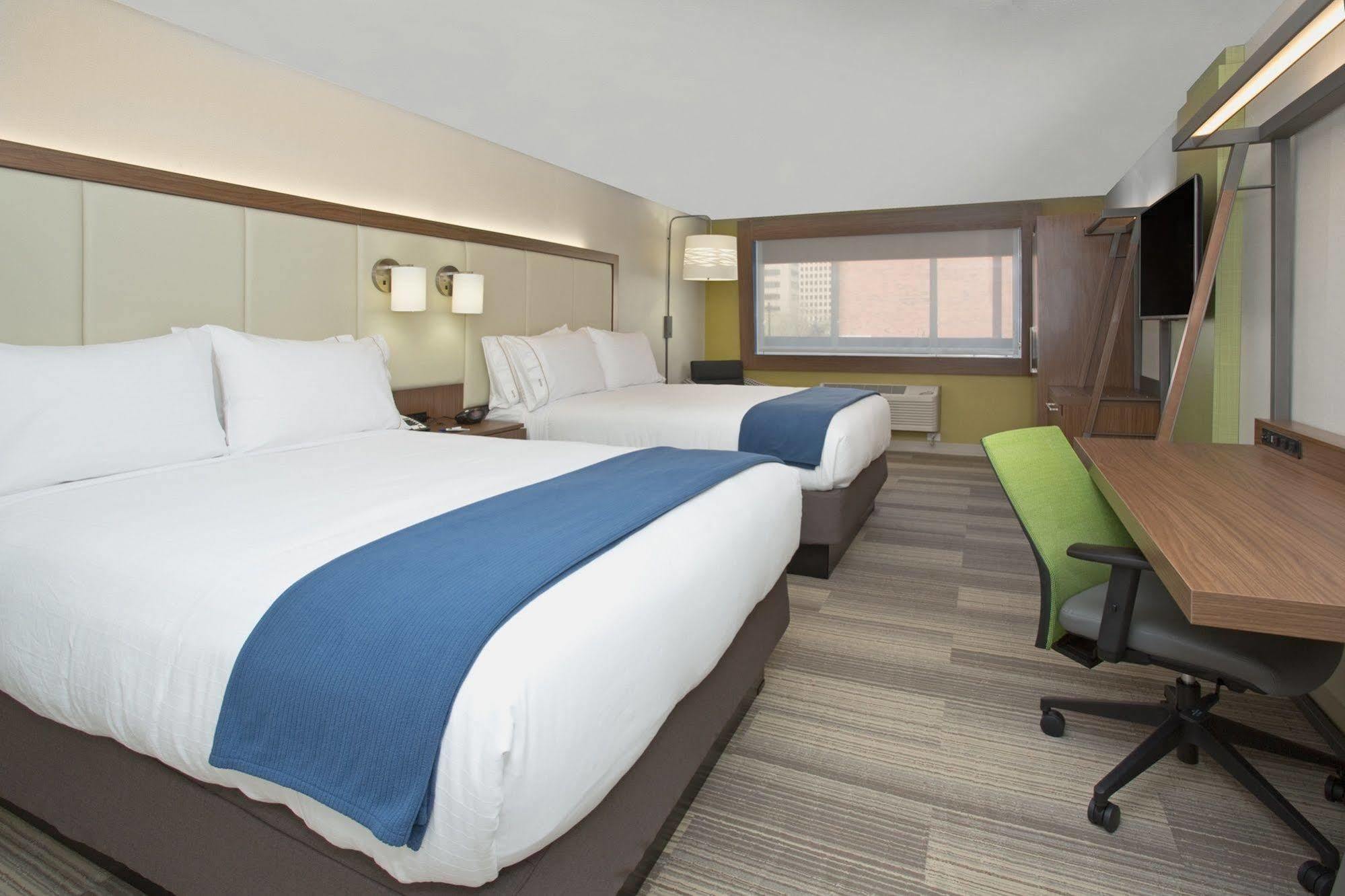 Holiday Inn Express & Suites Platteville By Ihg Bagian luar foto