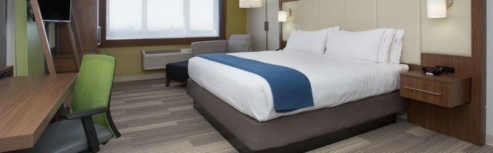 Holiday Inn Express & Suites Platteville By Ihg Bagian luar foto